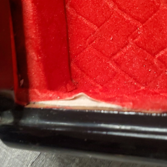 Vintage Jewelry Box - Picture 7 of 7